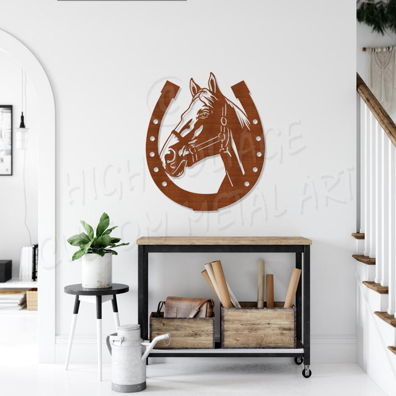 horse in horse shoe